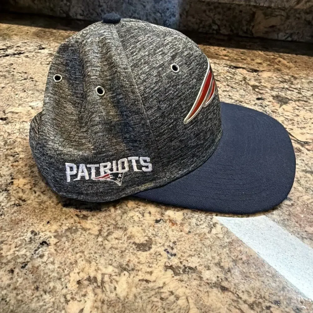 New England Patriots NFL New Era 59Fifty Fitted Hat Cap Youth